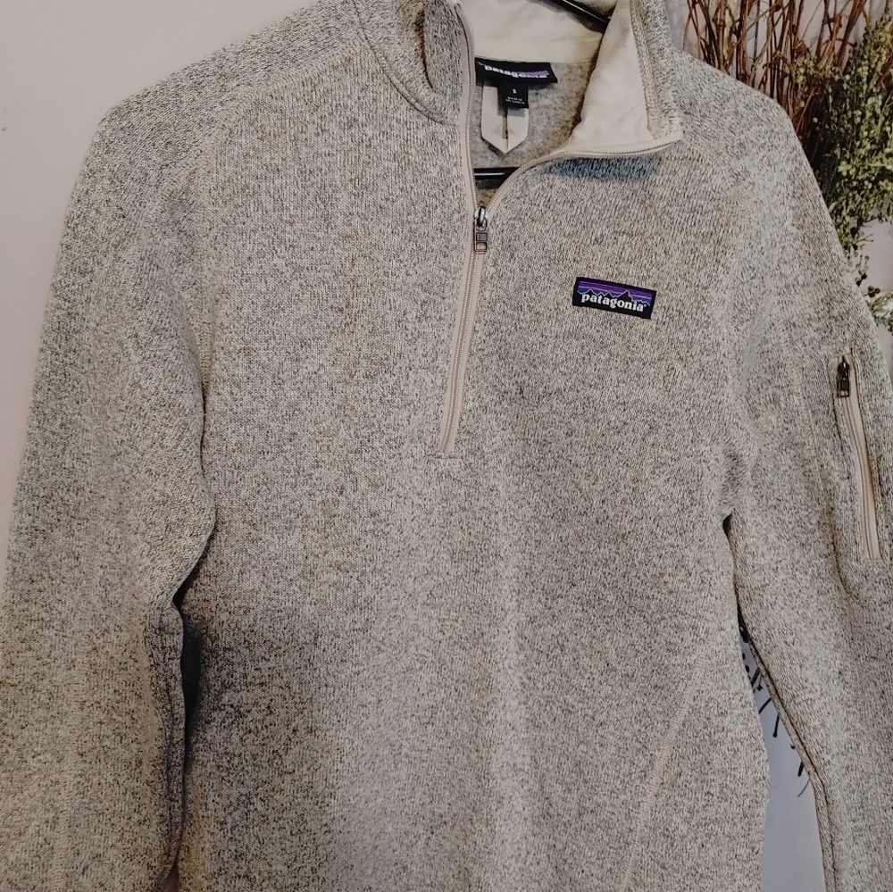 Patagonia quarter zip pullover